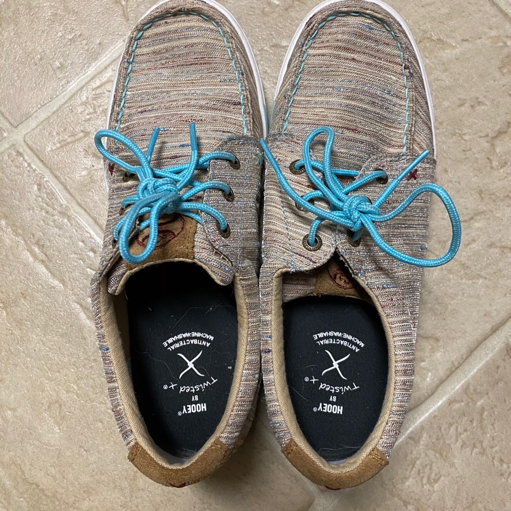 Striped Twisted X’s